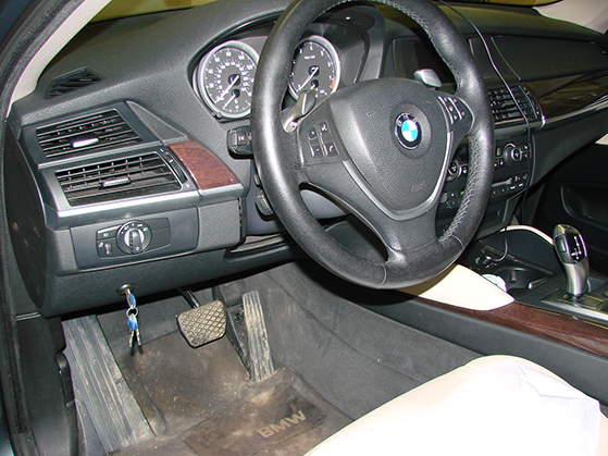 Техноблок 12K на BMW X6